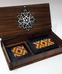 جاکارتی و آیینه جیبی چرمی